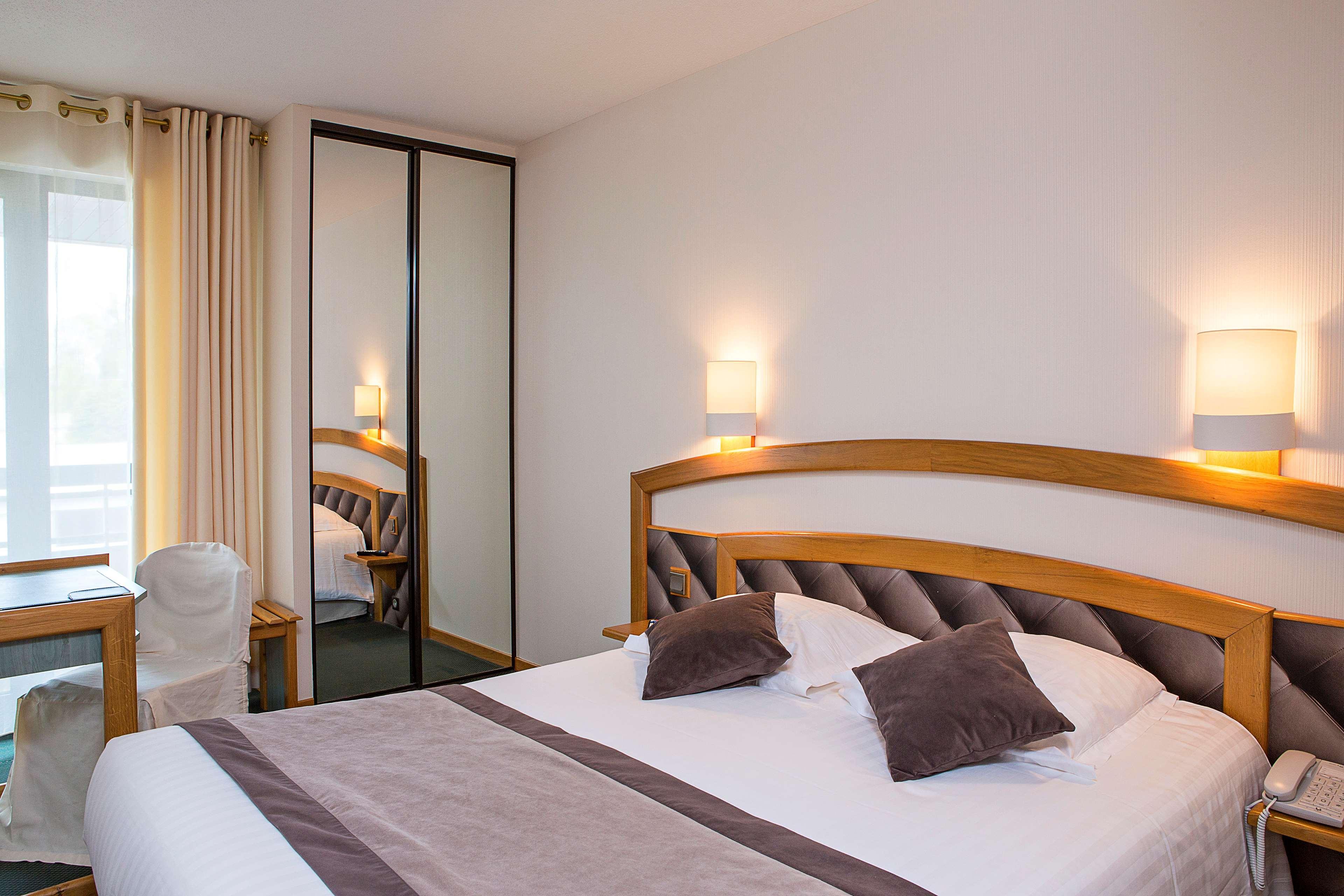 Best Western Le Relais De Laguiole Hotel & Spa Exterior photo
